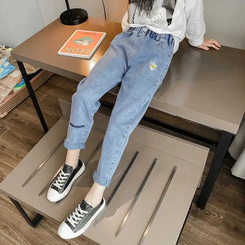 2024 Autumn Girls Jeans Cartoon Applique Denim Trousers Children's Stretch Waist Solid Pants Casual loose jeans