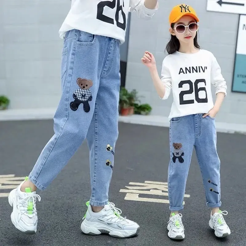 2024 Autumn Girls Jeans Cartoon Applique Denim Trousers Children's Stretch Waist Solid Pants Casual loose jeans