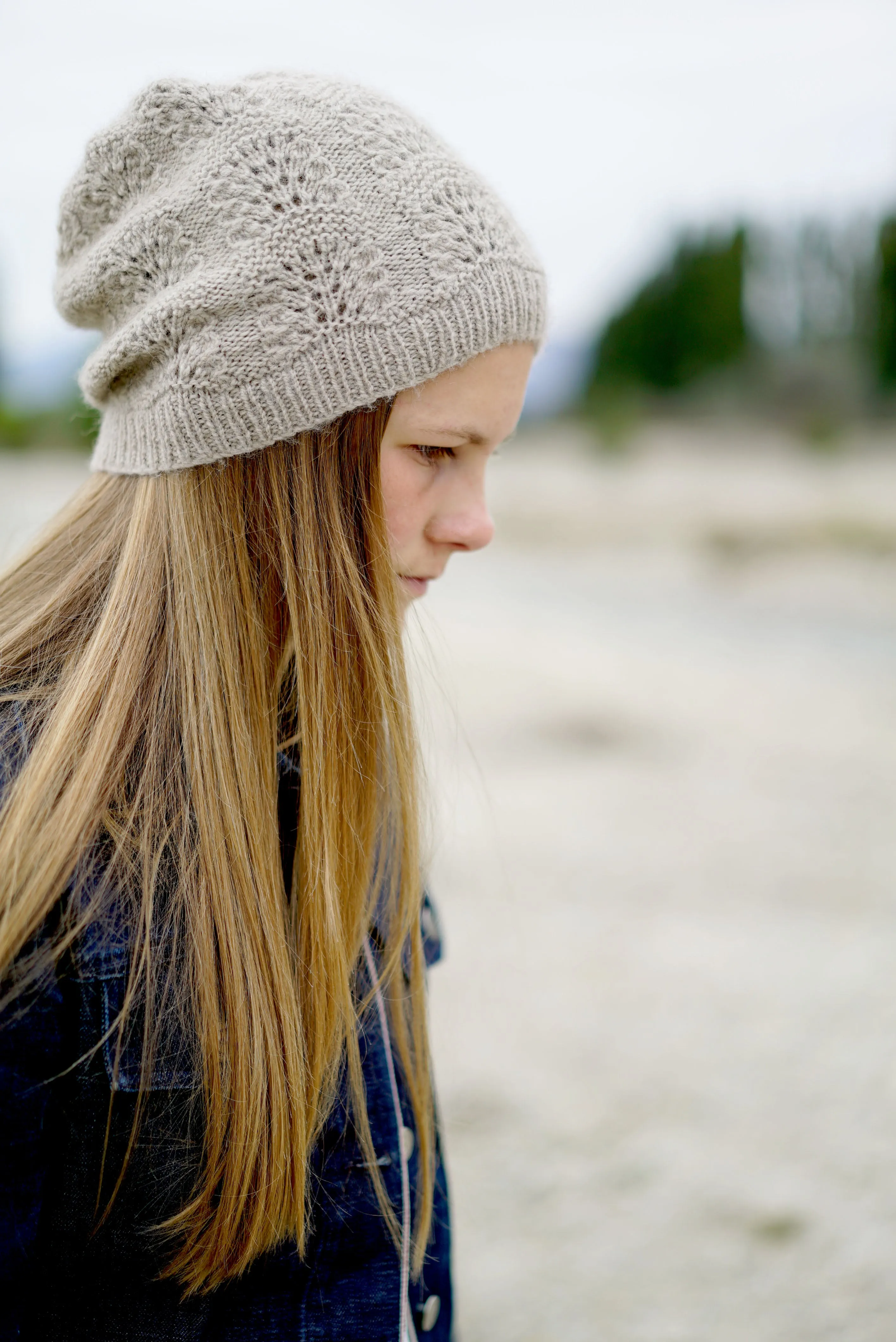 Bella Rosa Hat and Fingerless Gloves