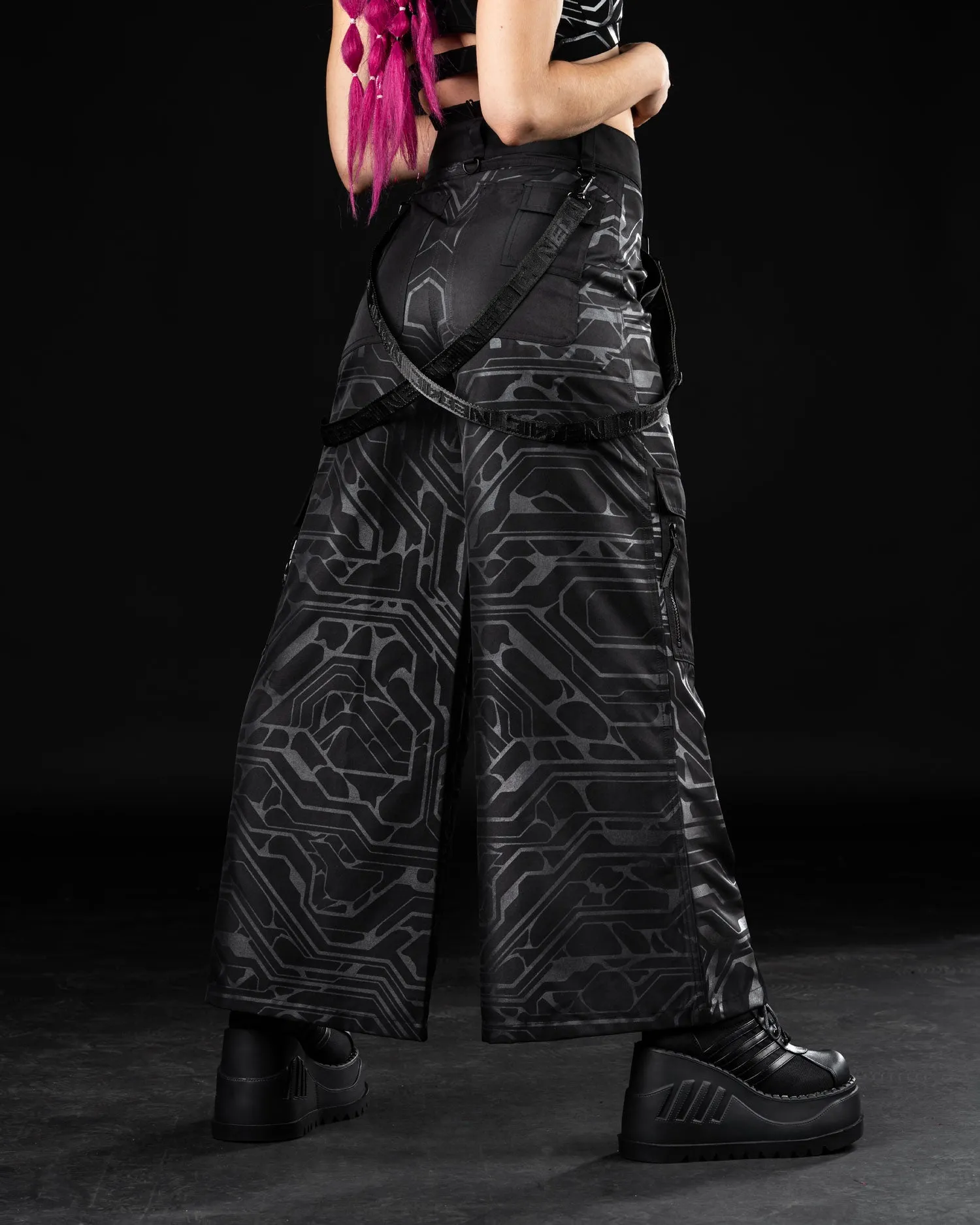 EVE4 parachute pants