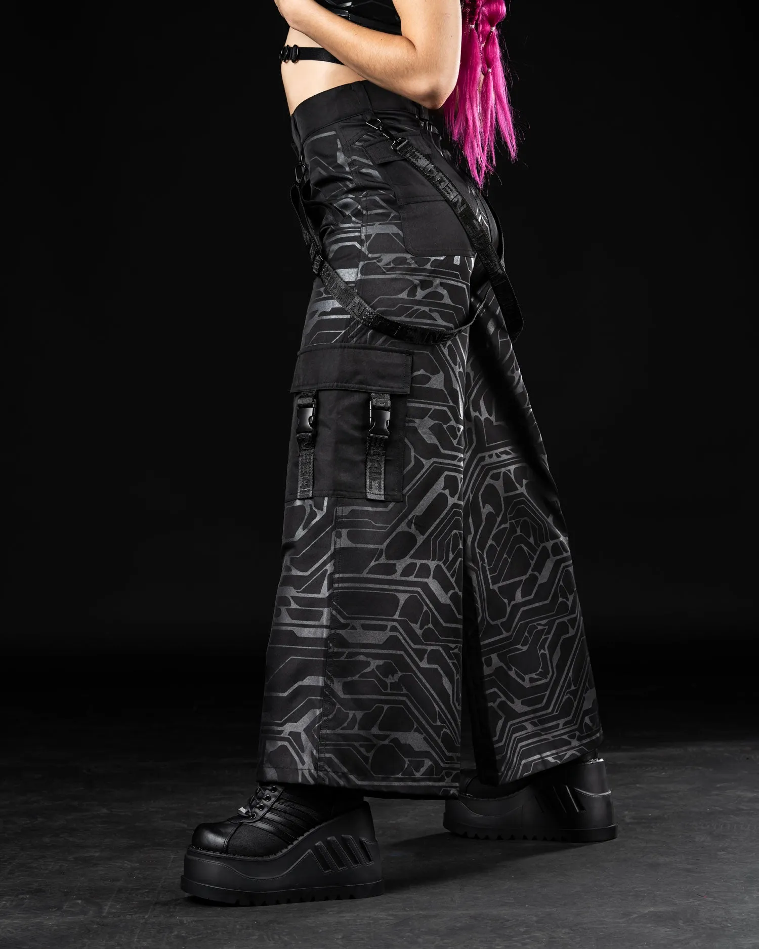 EVE4 parachute pants