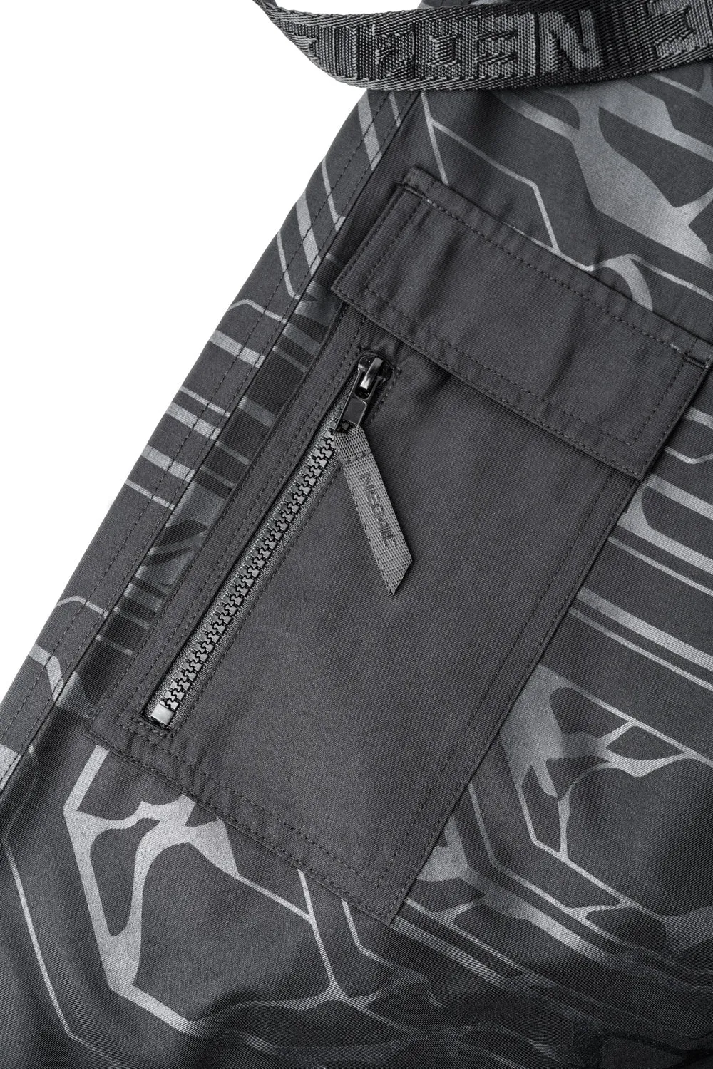 EVE4 parachute pants