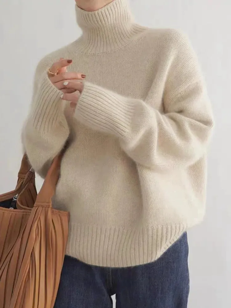 LUNA - Premium Turtleneck Sweater