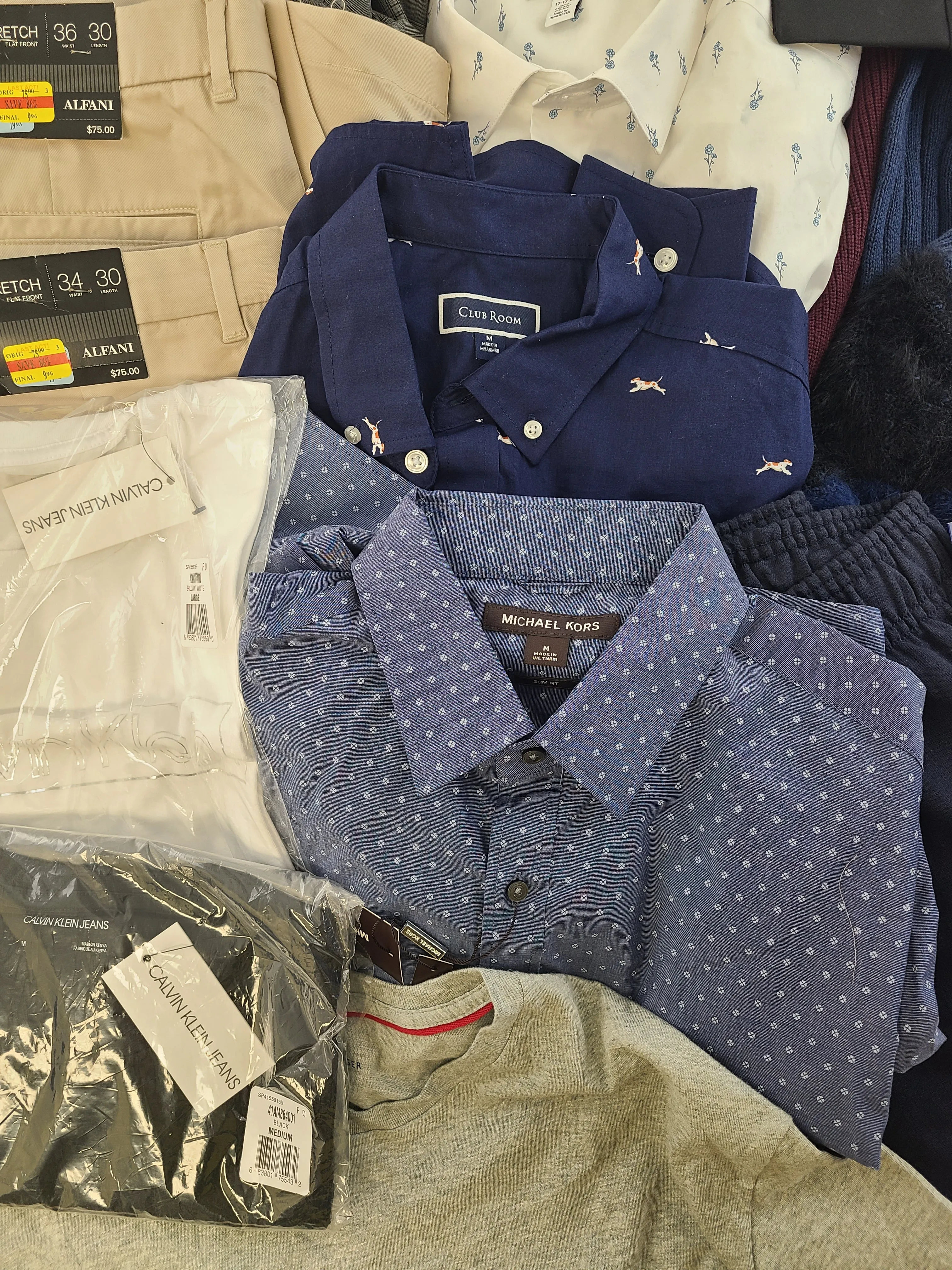 Men's Clothing Wholesale Lot Michael Kors, Polo Ralph Lauren, Tommy Hilfiger, Calvin Klein, Champion, Tasso Elba, Club Room, Alfani, INC and more, 25 Units, Shelf Pulls, MSRP $1,874.99